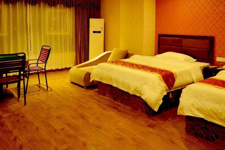 武隆天豪大酒店-豪华标间(手机专享)