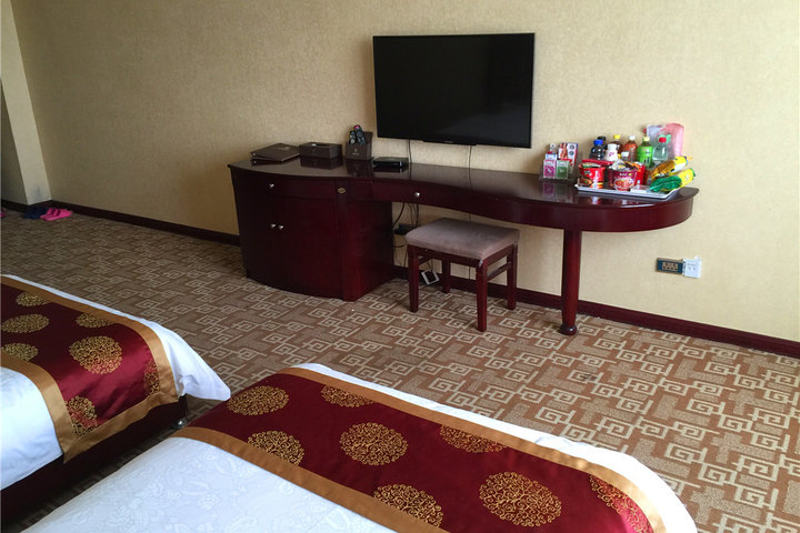 华县惠欧商务酒店