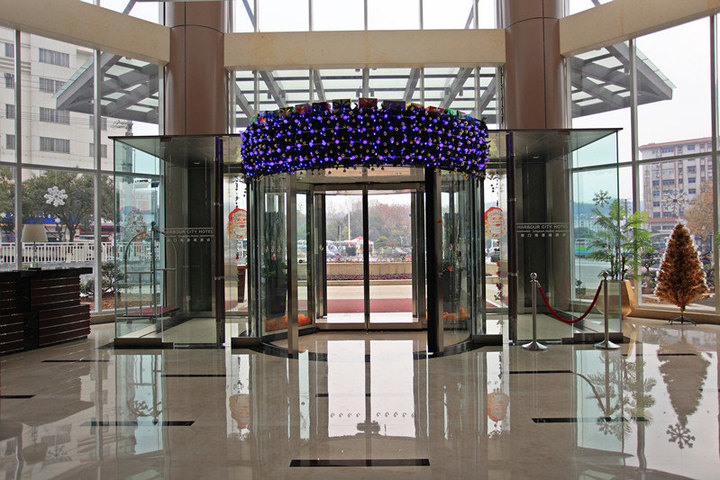 荆门海港城酒店(豪华大床房)