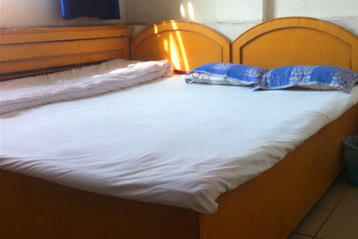 银川天旭招待所-双人间