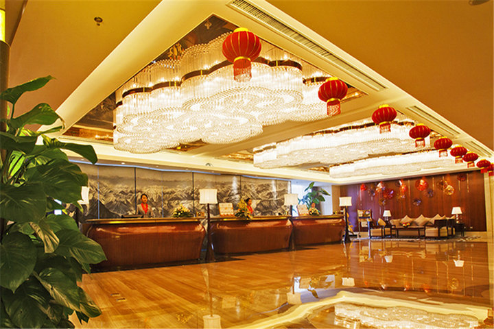 昆明阳光酒店(高级房 免费健身房)