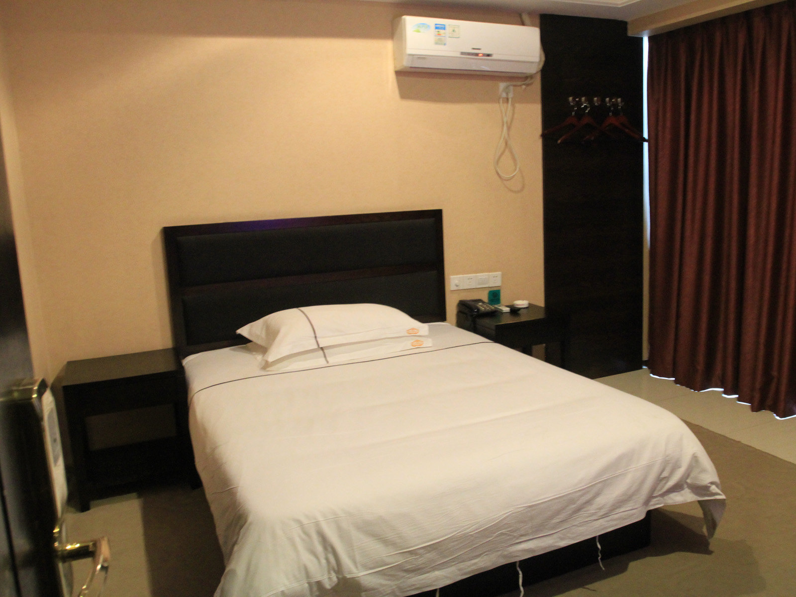 南昌安佳商务宾馆-豪华单人间(预付)