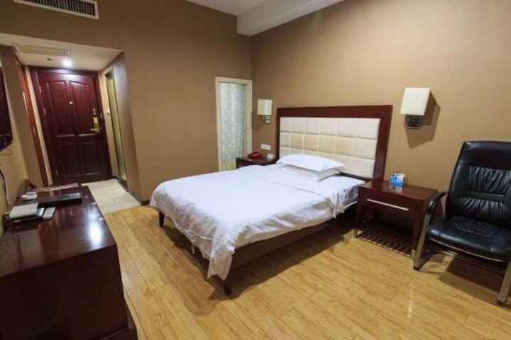 岳阳凯旋宾馆火车站店