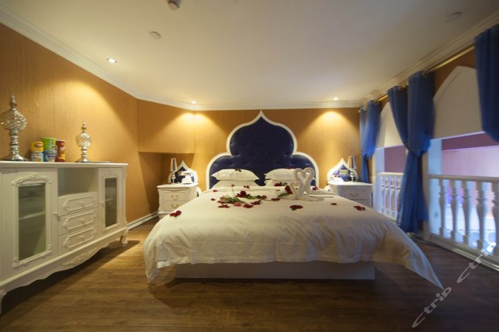 花界情侣主题酒店(厦门中山路店)-中东风情(预付)