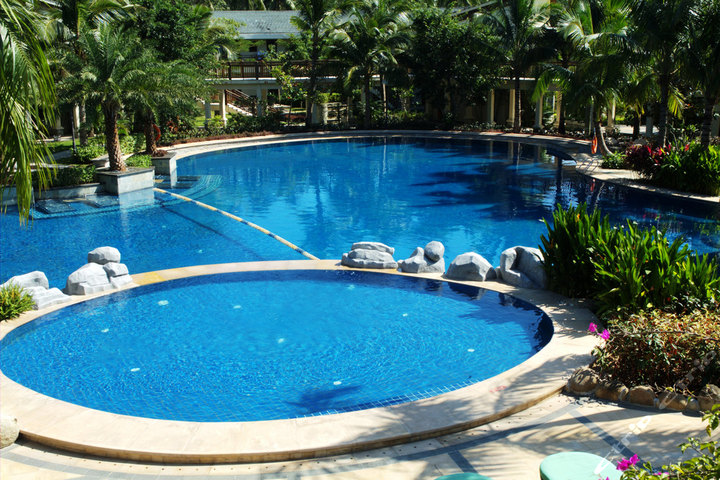 保亭七仙南美温泉山庄-豪华园景房