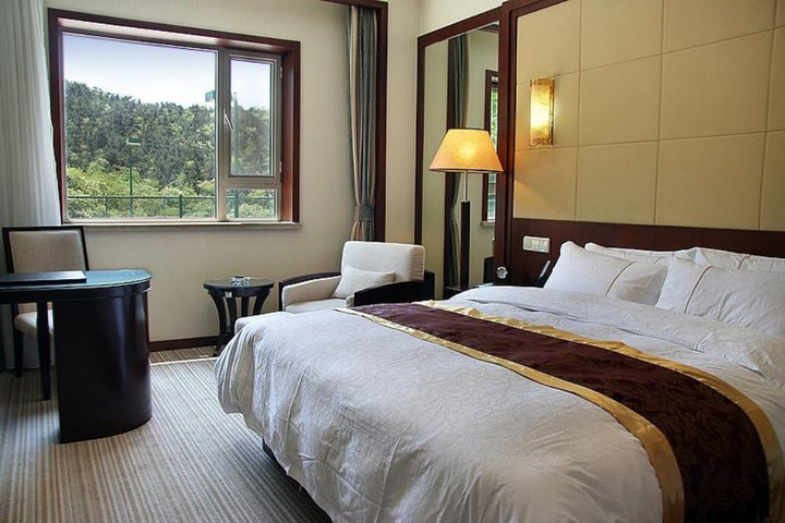 大连仲夏花园酒店-商务楼二间套[双早]