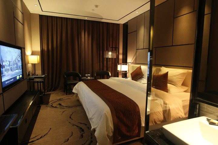 凯里半山酒店-豪华大床房[无早]