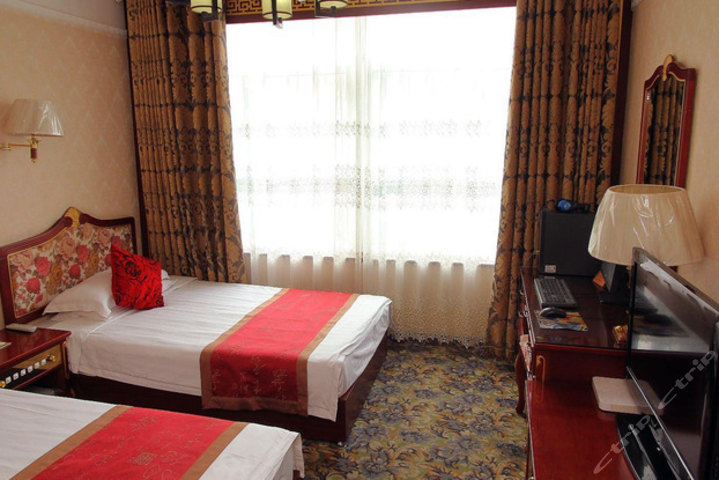 济南泉西商务酒店