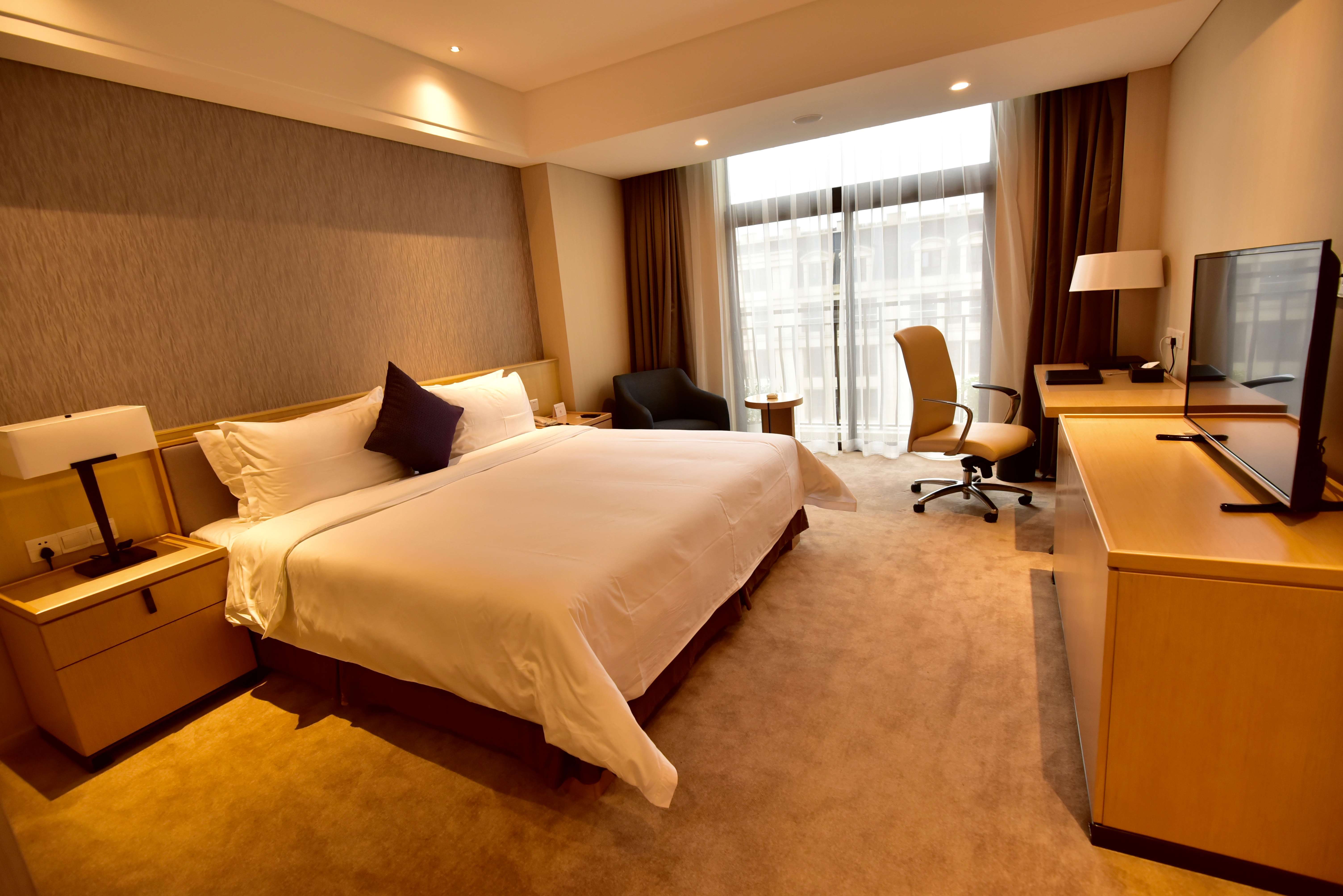 深圳金地朗悦酒店-高级花园大床房