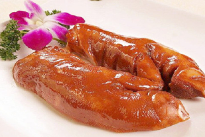 彰武县老赵头熏鸡美食城