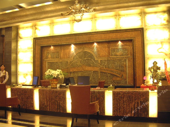 青岛塞纳河商务会馆是一家集于洗浴,客房,餐饮,休闲娱乐为一体的