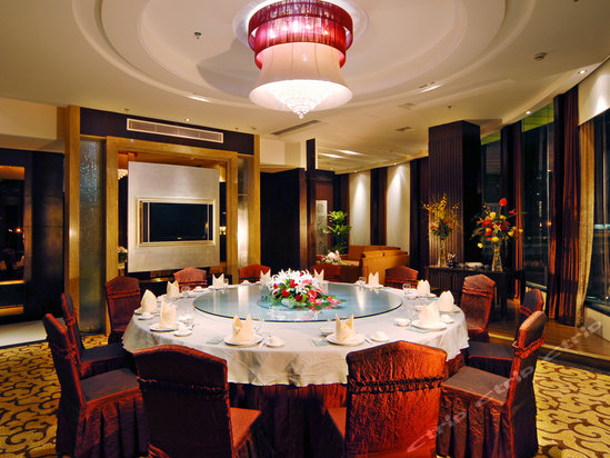 常平大道霞坑路段(东莞海霞酒店)