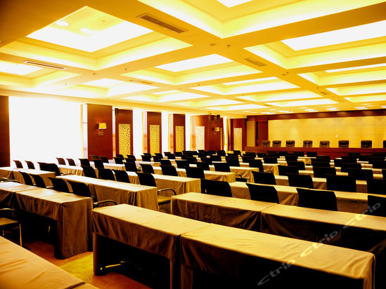 外观 &nbsp;&nbsp;&nbsp;&nbsp;吉林省和合会馆座落于长春