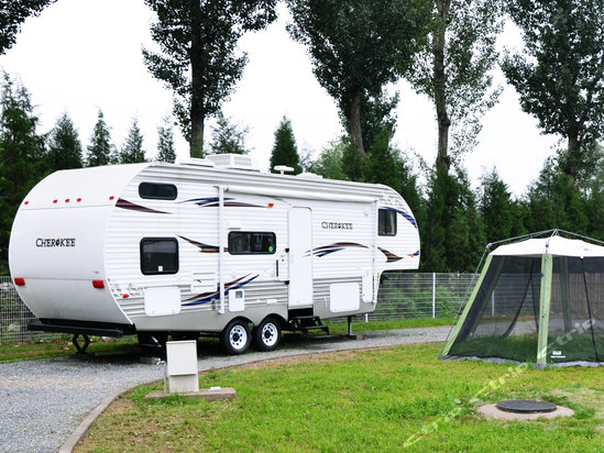 北京港中旅密云南山房车小镇1晚·休闲,畅玩,感受不一样的住宿体验