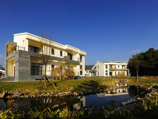 腾冲休养中心(绮罗酒店)