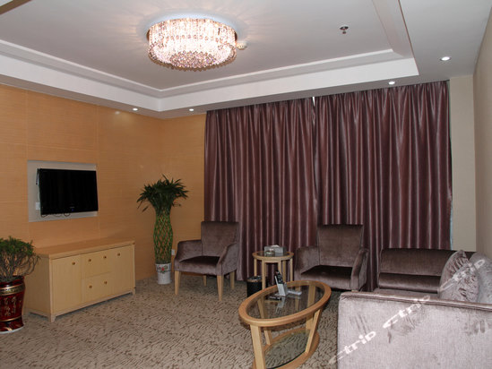 航空大道60号(恩施半湾酒店)