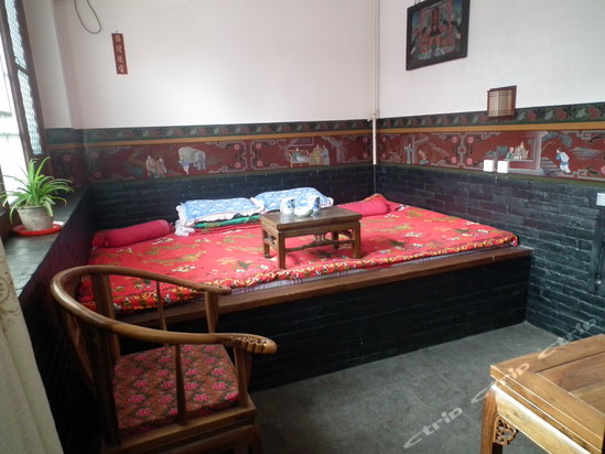 豪华民俗大土炕