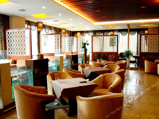 石坪桥横街66号(大公馆转盘)