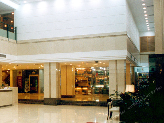 广东省深圳市罗湖区红桂路94,深圳迎宾馆的地址:广东省深圳市罗湖区