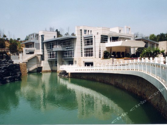 岳麓大道218号市政府大院市委办公楼