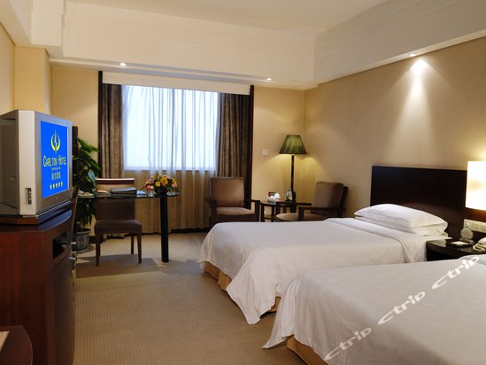 重庆南方君临酒店