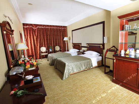 保定华中假日酒店