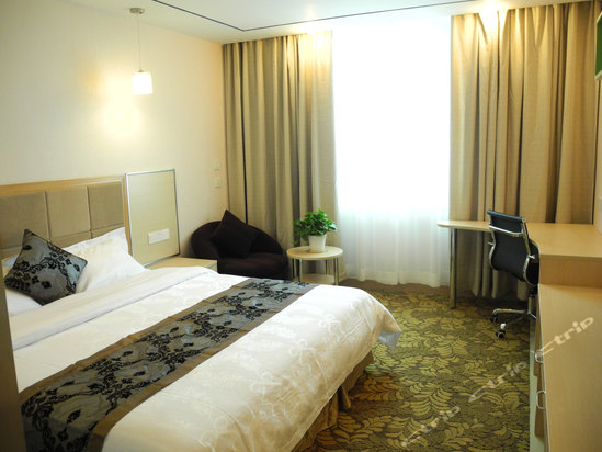 深圳沙头角宾馆位于沙头角繁华路段,全国闻名的中英街,沙头角口岸近在