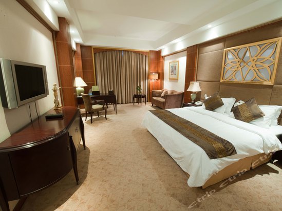 上海东鼎宾馆是由上海东鼎投资发展有限公司管理的高档商务型酒 