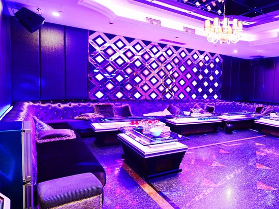 梅州皇家名典酒店