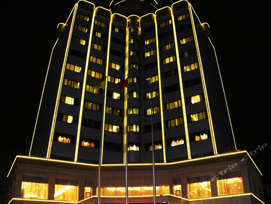 龙港龙华大酒店