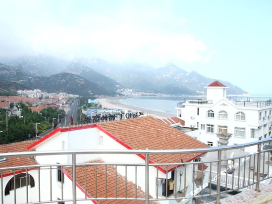 青岛圣瓦伦丁海景大酒店(原青岛凤凰海景大酒店)