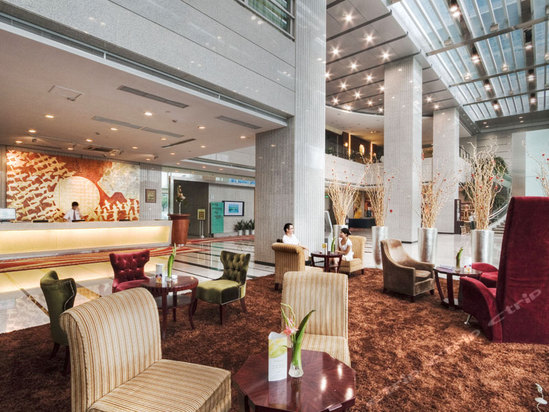 环宇大酒店是中国领先的中档酒店品牌"星程"旗下的中高端酒店"星程