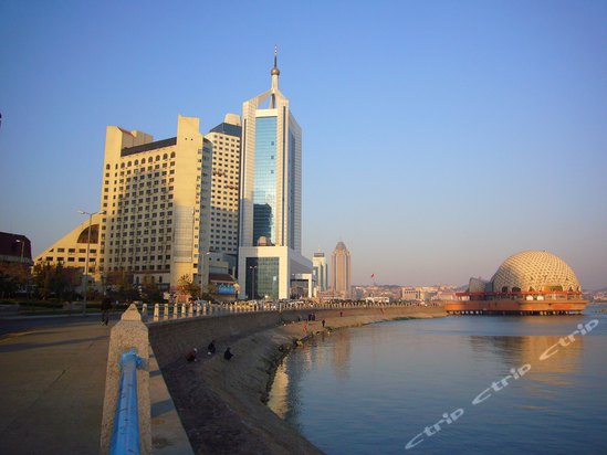 青岛雅海阁大酒店