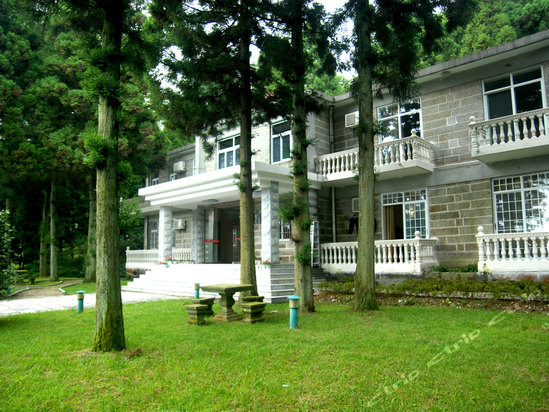 庐山含鄱口宾馆(中科院庐山疗养院)