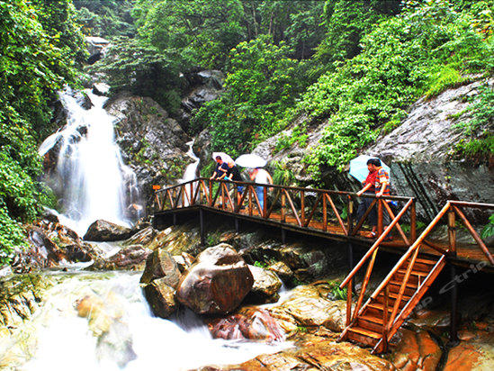 九州驿站清远英德天门沟驿站树屋村