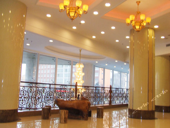 桂园区红旗渠大道与龙安路交叉口,林州汇丰酒店的地址:桂园区红旗渠