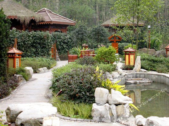 融桥半岛风临路2号,重庆中央半岛温泉的地址:融桥半岛风临路2号