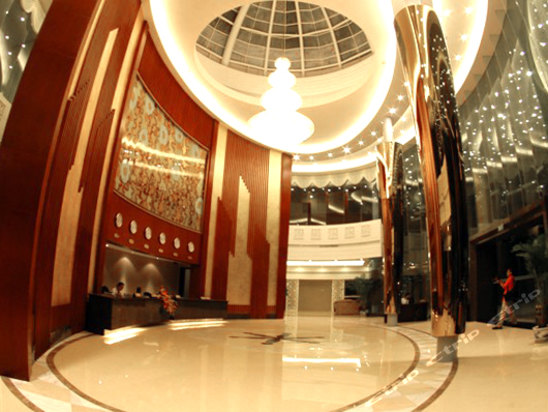 滨河路63号(峨眉山金瑞花园酒店)