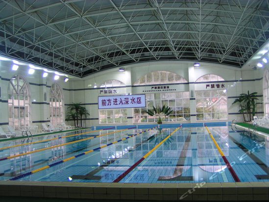 徐州铁路游泳馆图片