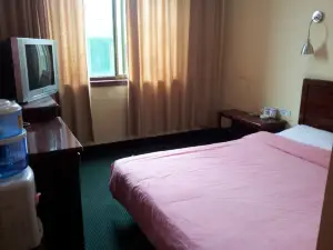 Baishui Huayue Hotel