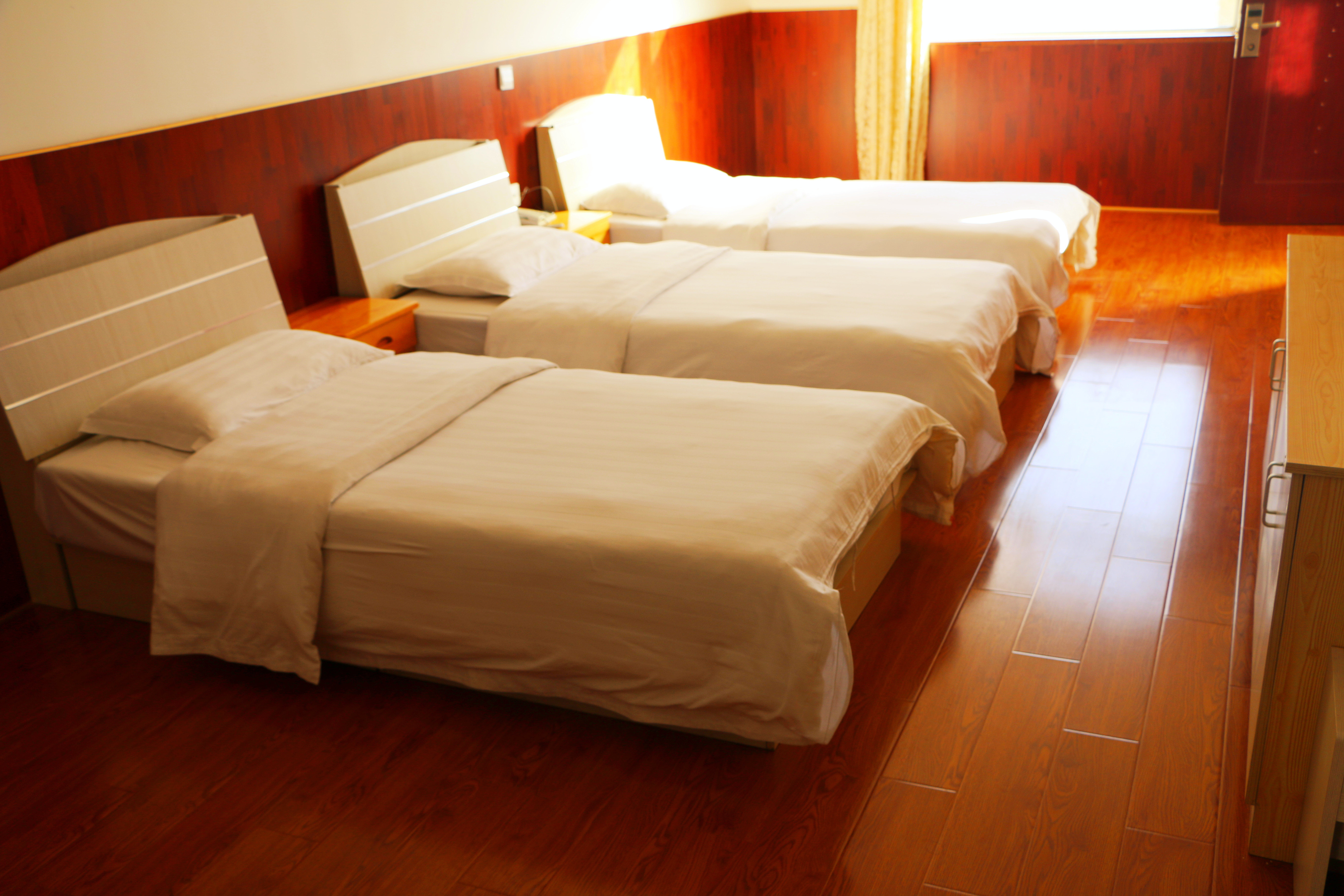 北京空港胜园宾馆-三人间(预付)