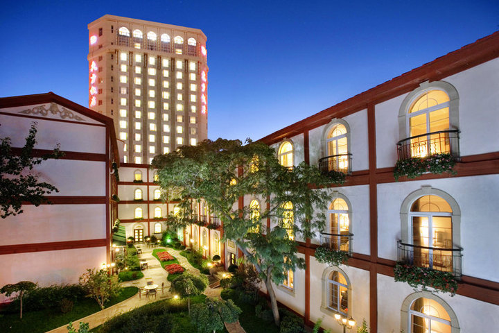 北京团购 酒店团购 四星/高档团购 北京东方饭店(商务套房 双早) 1.