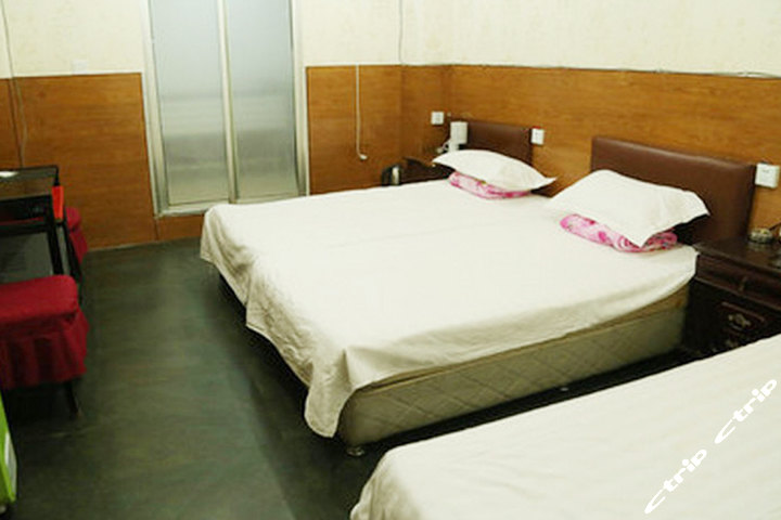 抚顺红蜻蜓商务宾馆(三人间)