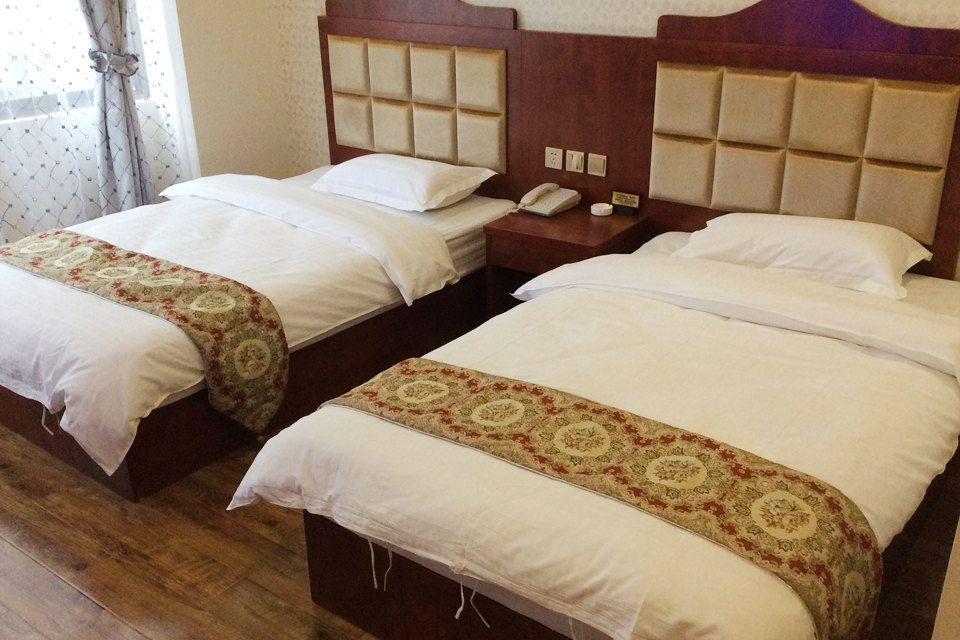 甘南合作玉海商务宾馆(标准间-3小时)