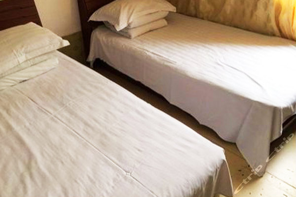 上海英子旅馆(大床房/电脑房/双人房)