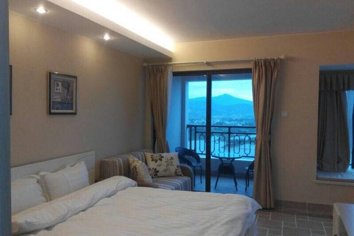 惠州双月湾订房中心—两房一厅卫生间