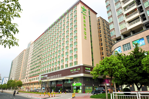 龙岗坪山帝王酒店到世界之窗该怎么搭车?