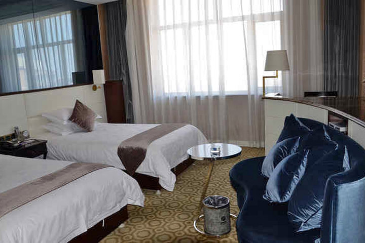 怀来蓝鲸大酒店