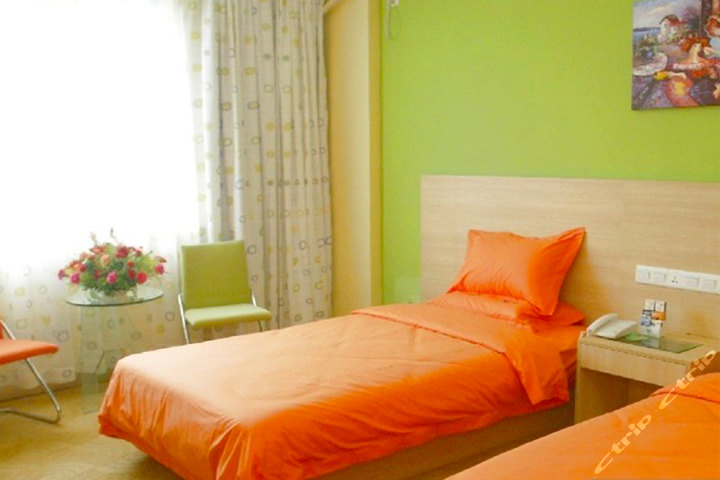 凌波酒店-温馨大床房/标准双床房-4小时