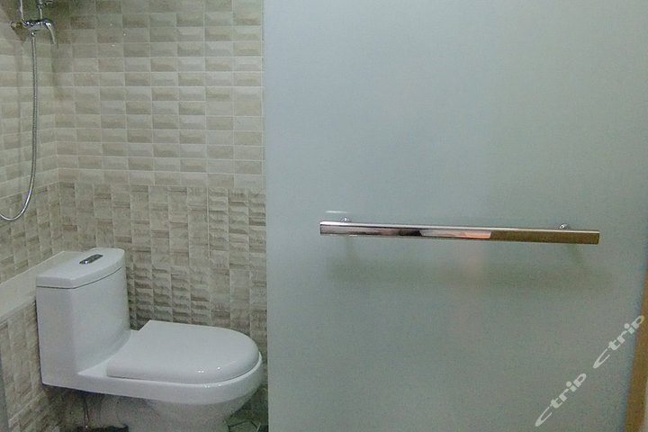 【九龙城】尊享香港维也纳宾馆标准三人房1晚 免费电脑及wifi 更多